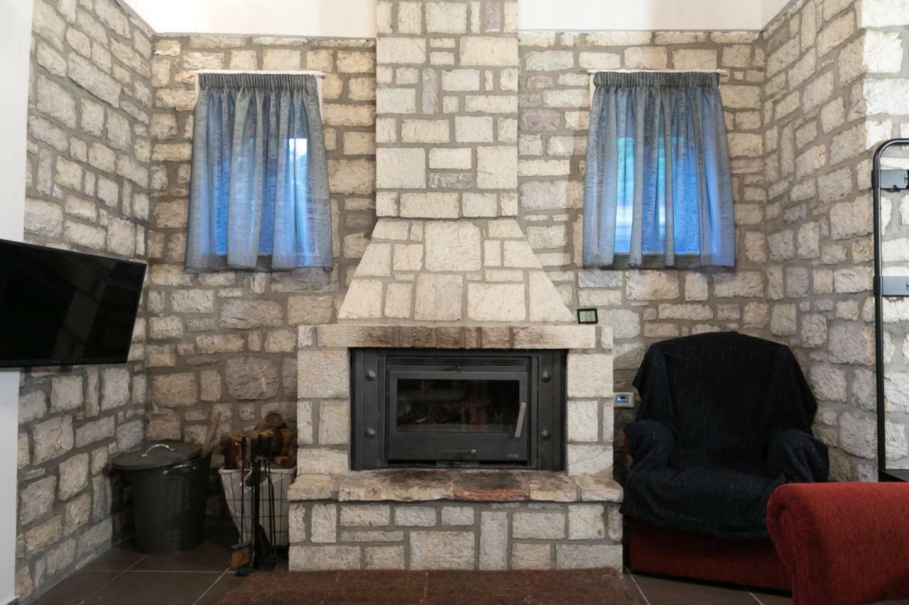 Relax In Mainalo Villa Radhos Екстериор снимка